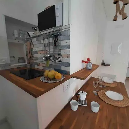 12 - Two Minute Walk To The Sea Apartment Cefalu